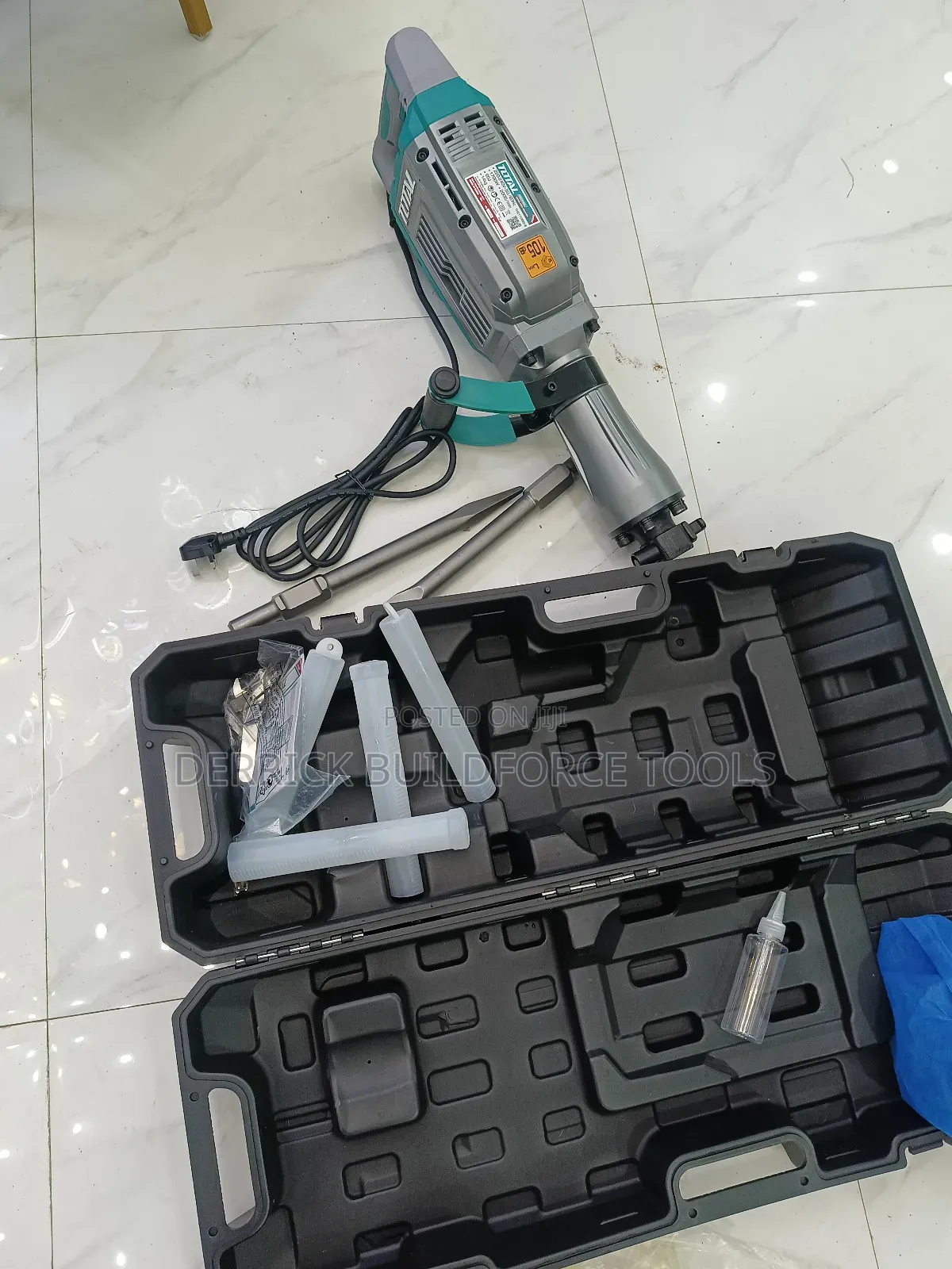 Total Demolition Breaker 1700w