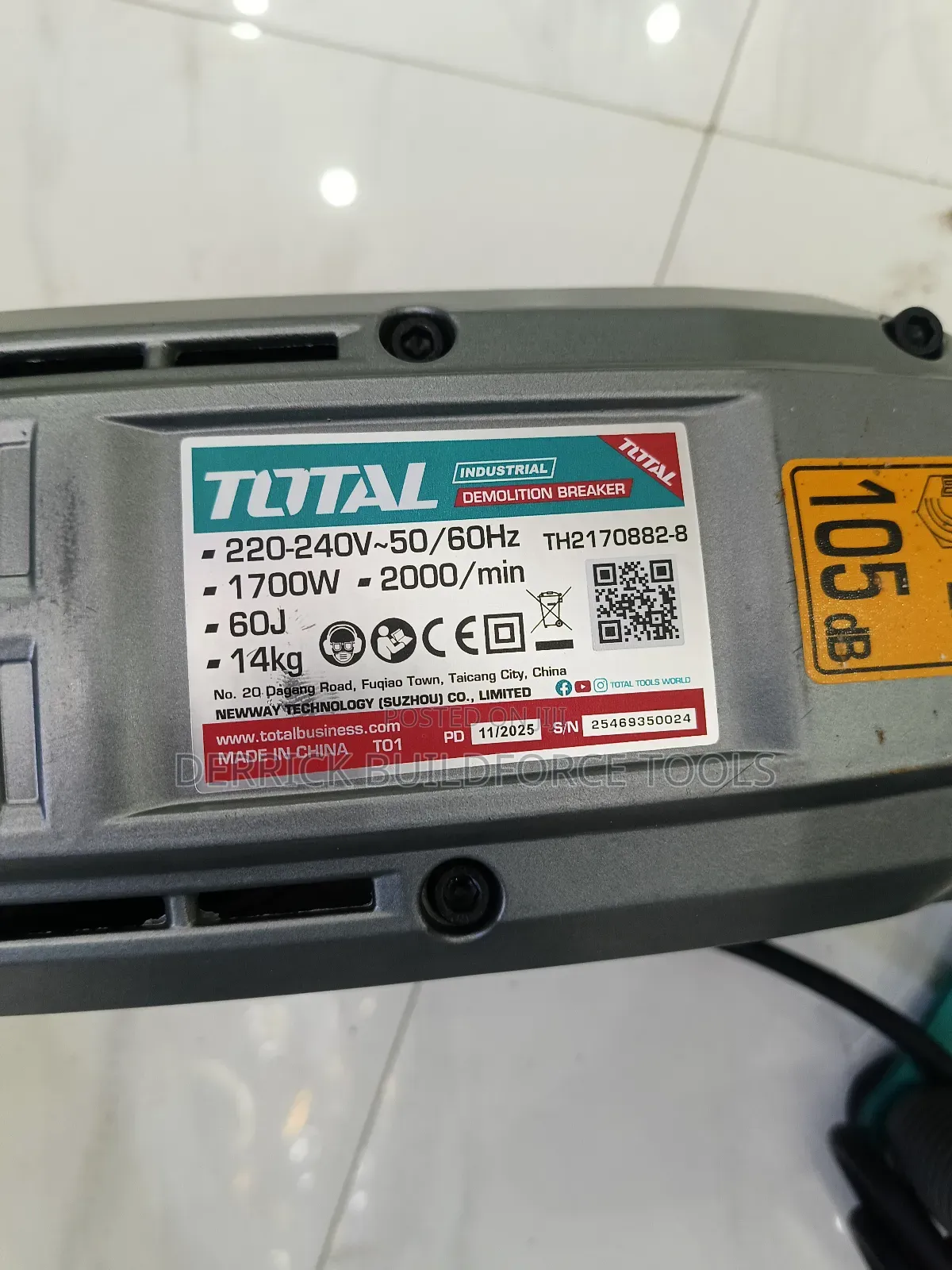 Total Demolition Breaker 1700w