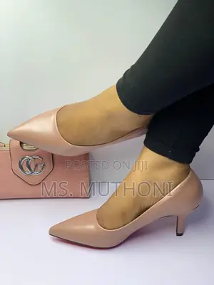 Ladies Low Heel Official Pumps