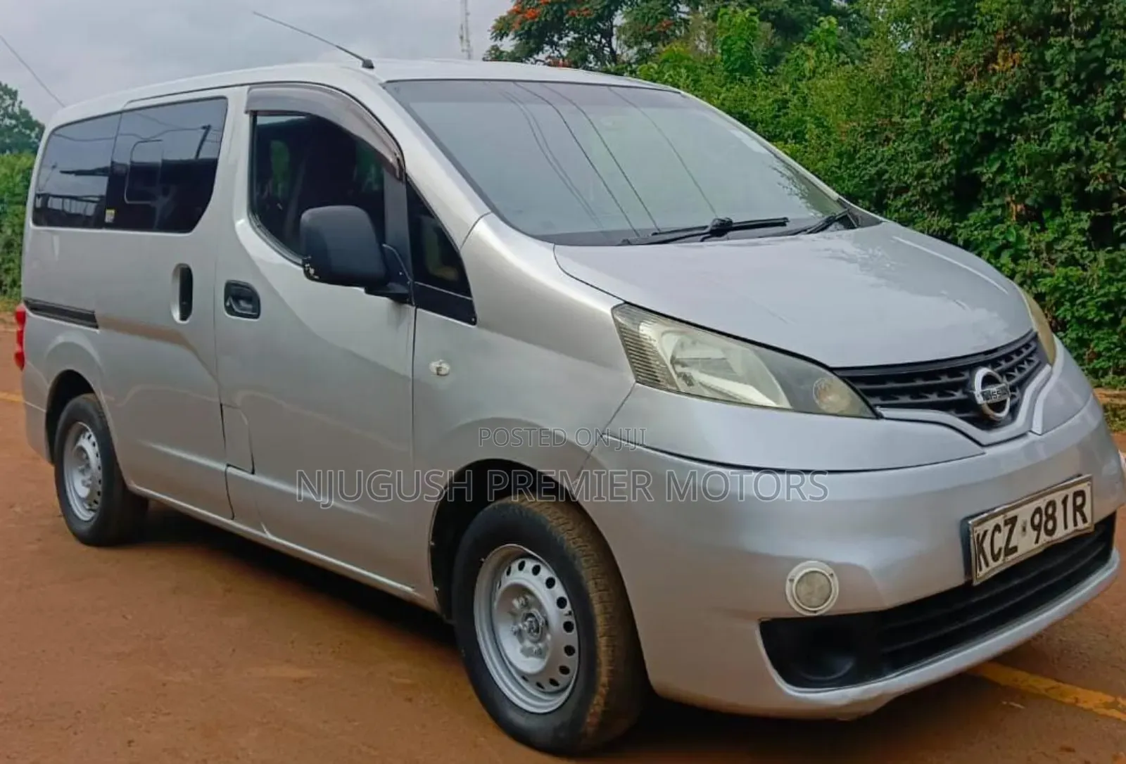 Nissan NV200 2013 Silver