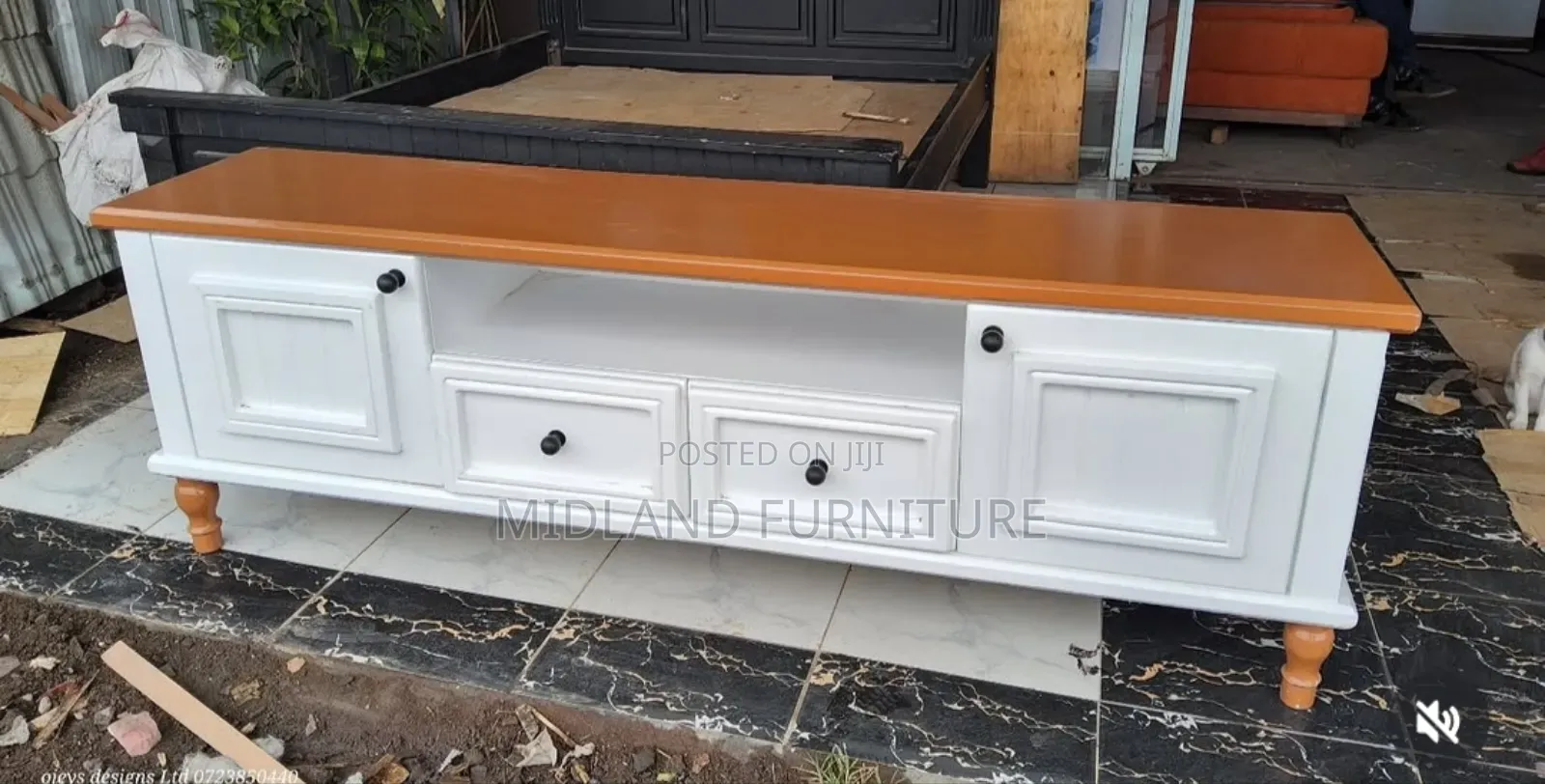 Custom Made TV Stand Pay on Delivery