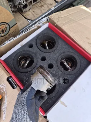 4efte Piston and Piston Rings