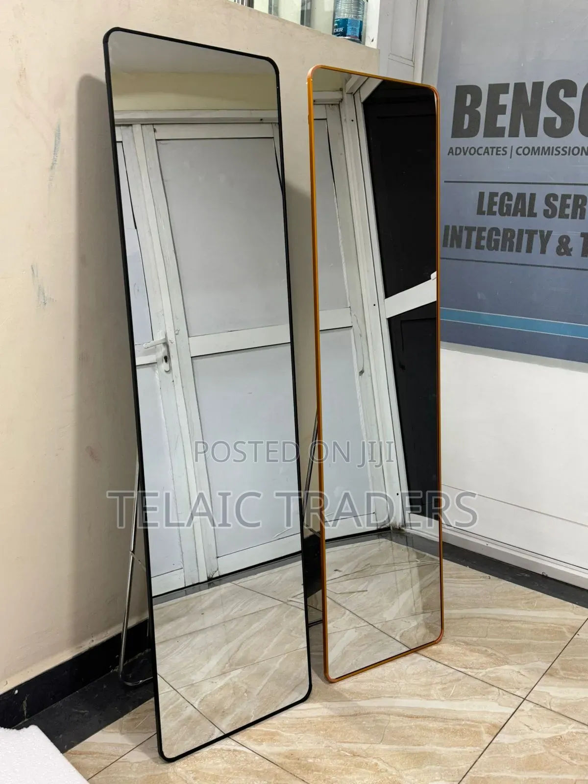 Linglong Aluminum Dressing Mirror (Gold)