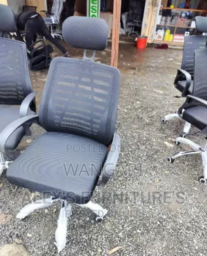 Mesh Black Office Chair With Headrest
