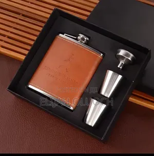 Portable Hip Flask/Whisky Bottle  Set*