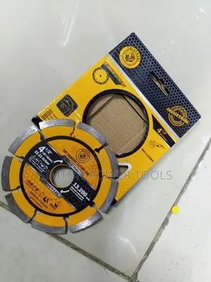 Quality 41⁄2-Inch Diamond Cutting Disc