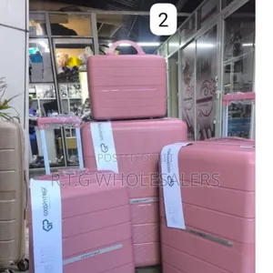 4-in-1 Unbreakable Luxury Rubber Suitcase Set – Size 3