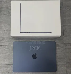 New Laptop Apple MacBook Air 2025 M4 15-inch 16GB Apple M4 SSD 512GB
