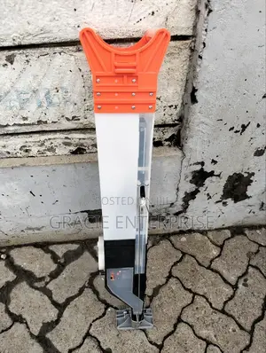 Stand and Plant Seeder