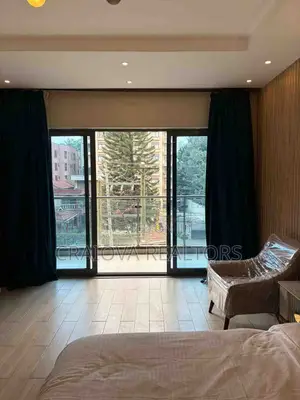 3bdrm Duplex in Valley Arcade for sale