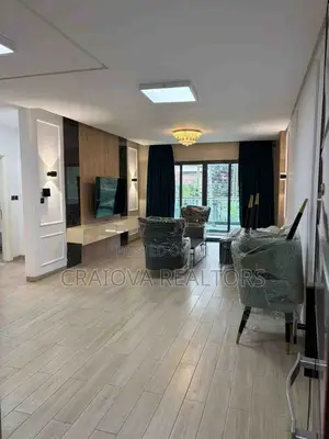 3bdrm Duplex in Valley Arcade for sale