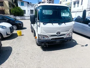 4000cc Toyota Dyna With Leaf Springs