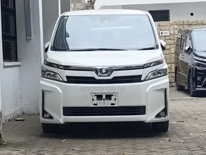 Toyota Voxy 2018 White