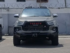 Toyota Hilux Revo Double Cab Deisel 2.8 AWD 2019 Gray