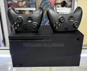 Good as New Xbox Series X With 2 Pads