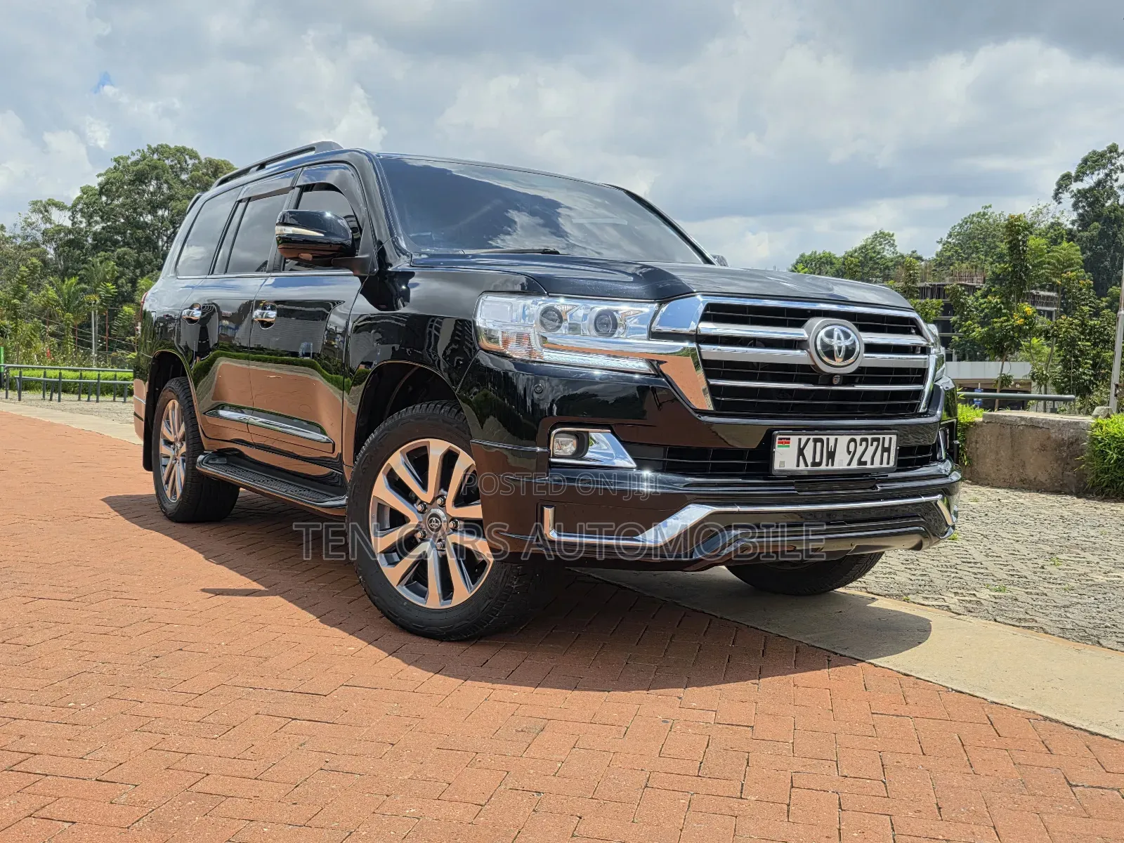 Toyota Land Cruiser 2011 Black