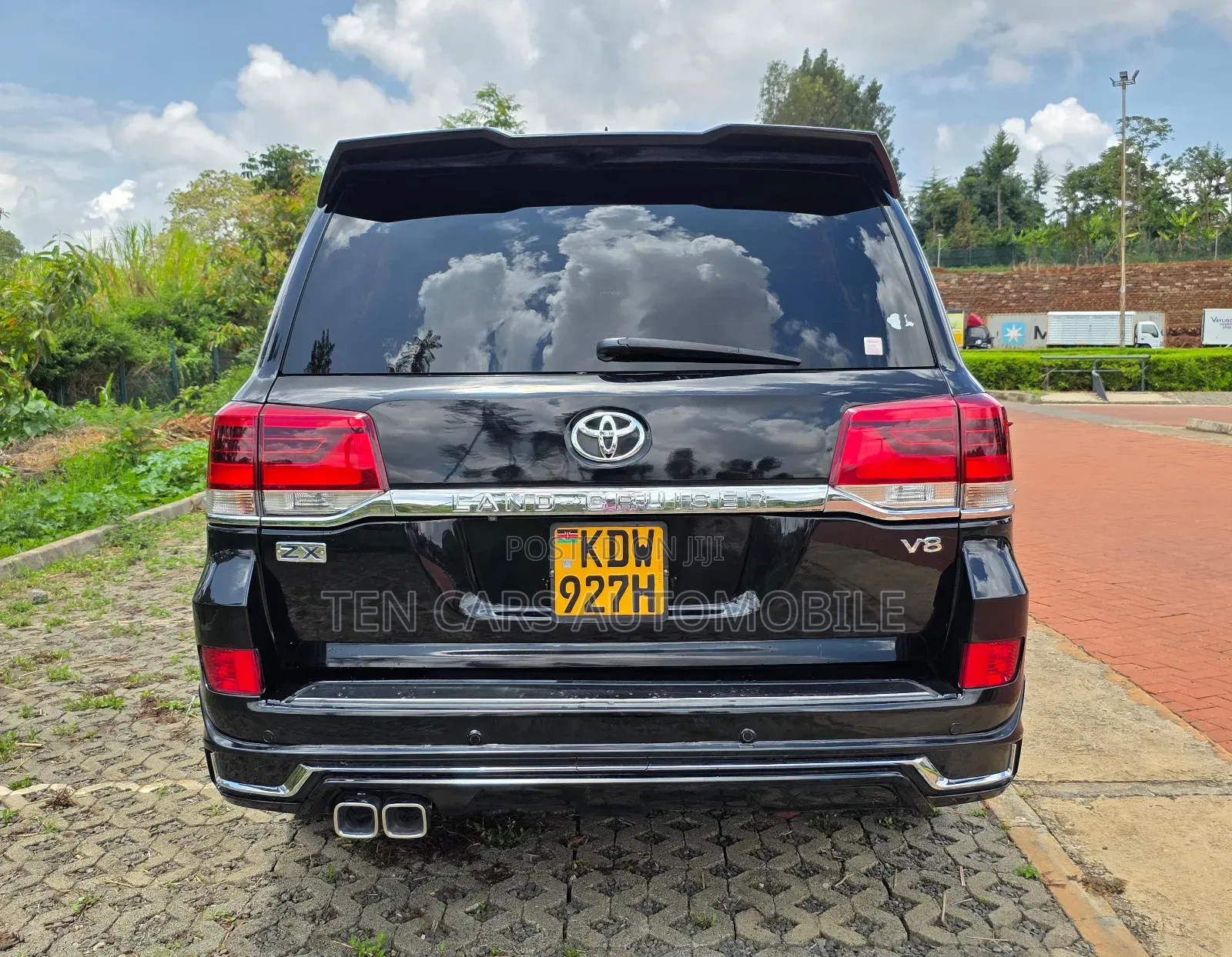 Toyota Land Cruiser 2011 Black