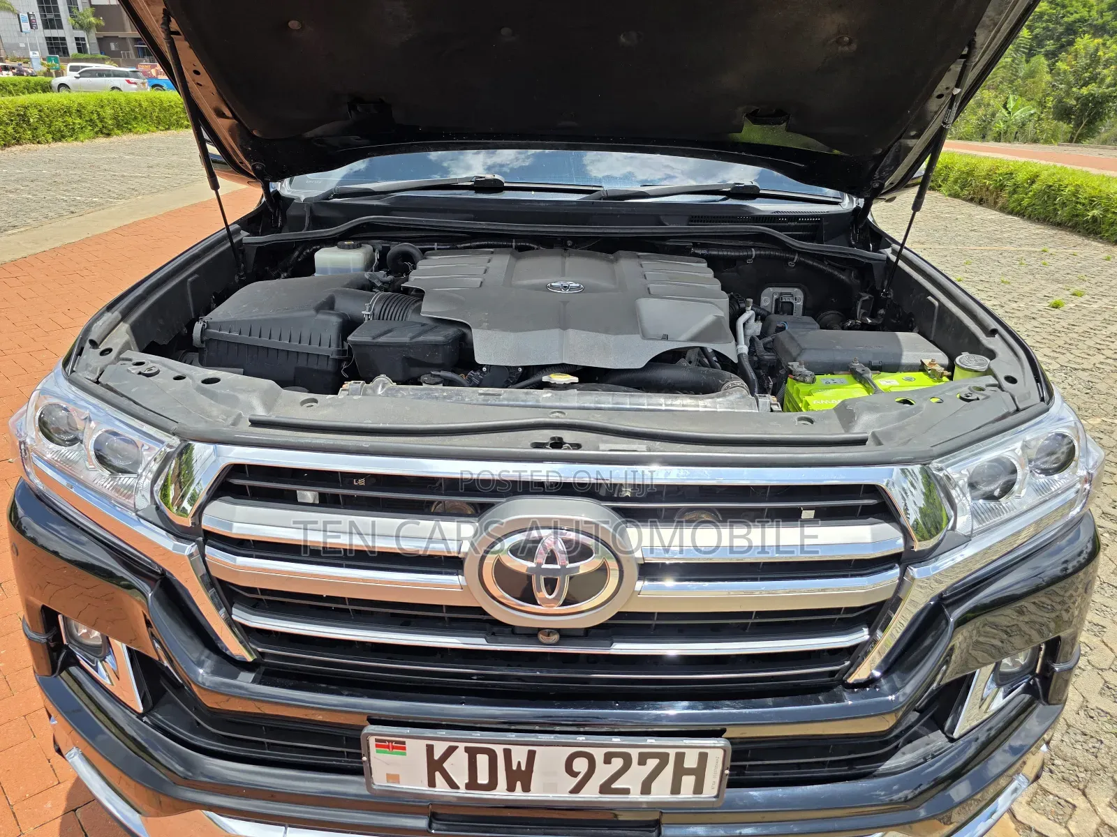 Toyota Land Cruiser 2011 Black