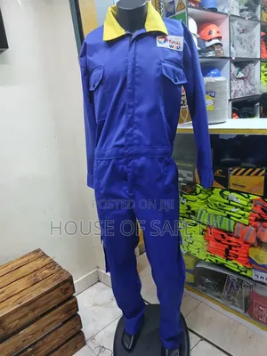 Cargo Pants With Zipper Pockets