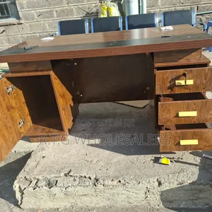 Imported 1.4 Metre Office Desk – Spacious Durable