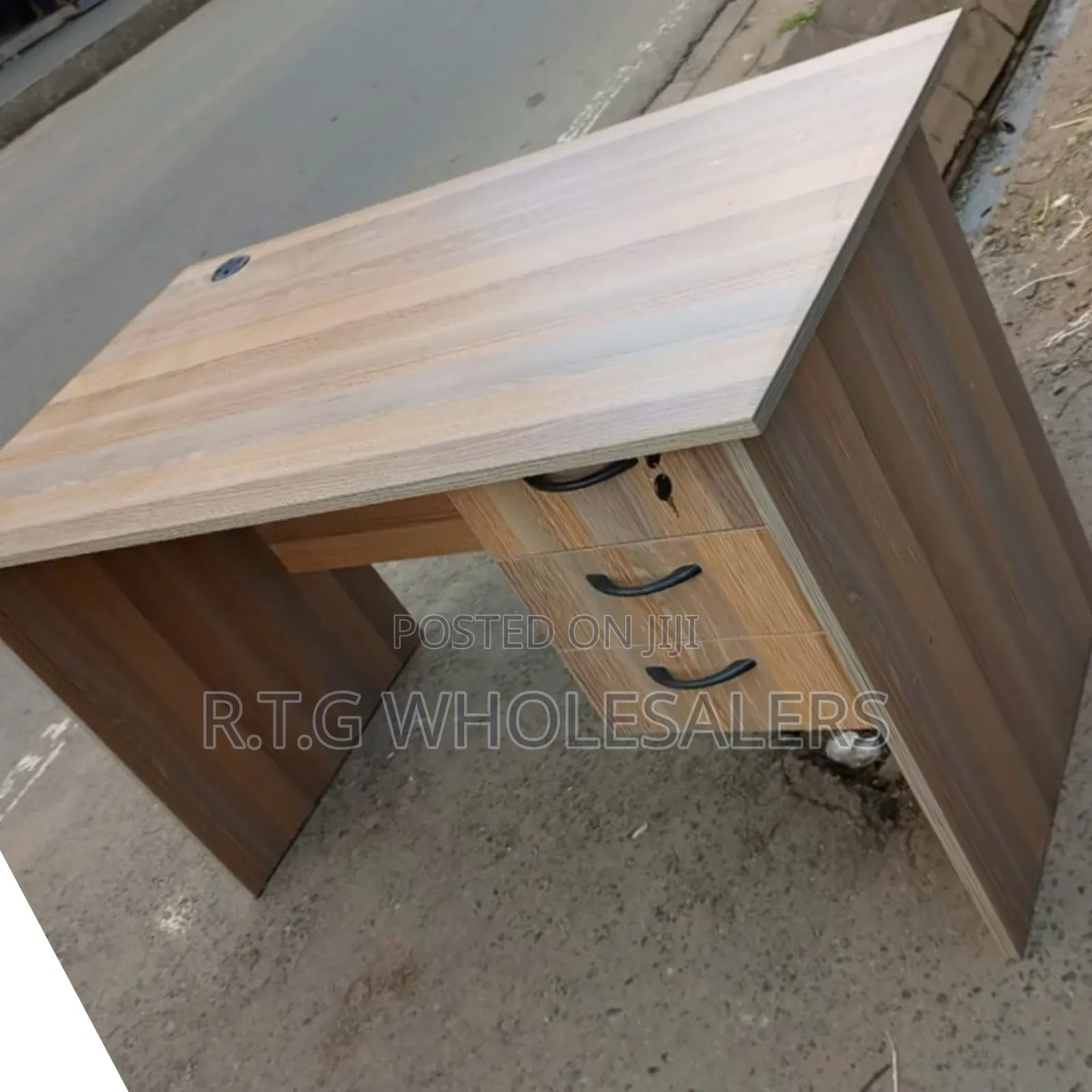 1.0m Imported Office Desk Table