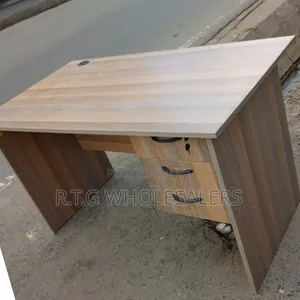 Spacious 1.2m Work Desk