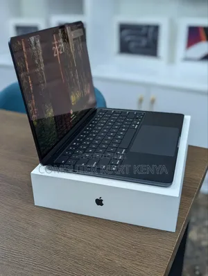New Laptop Apple MacBook Air 2025 M4 16GB Apple M4 SSD 256GB