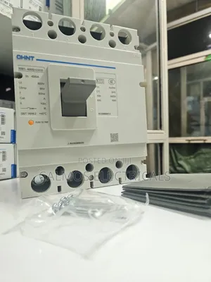 McCb 400a 4pole