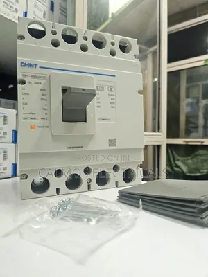 McCb 400a 4pole