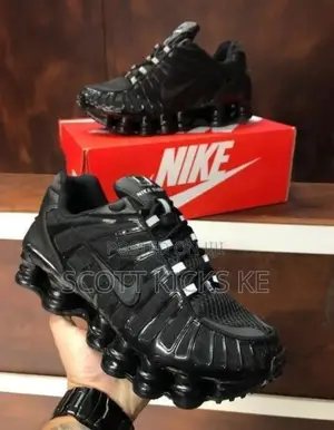 Nike Shoxs Tripple Black