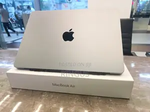 New Laptop Apple MacBook Air 2024 M3 13-inch 16GB Apple M3 SSD 256GB