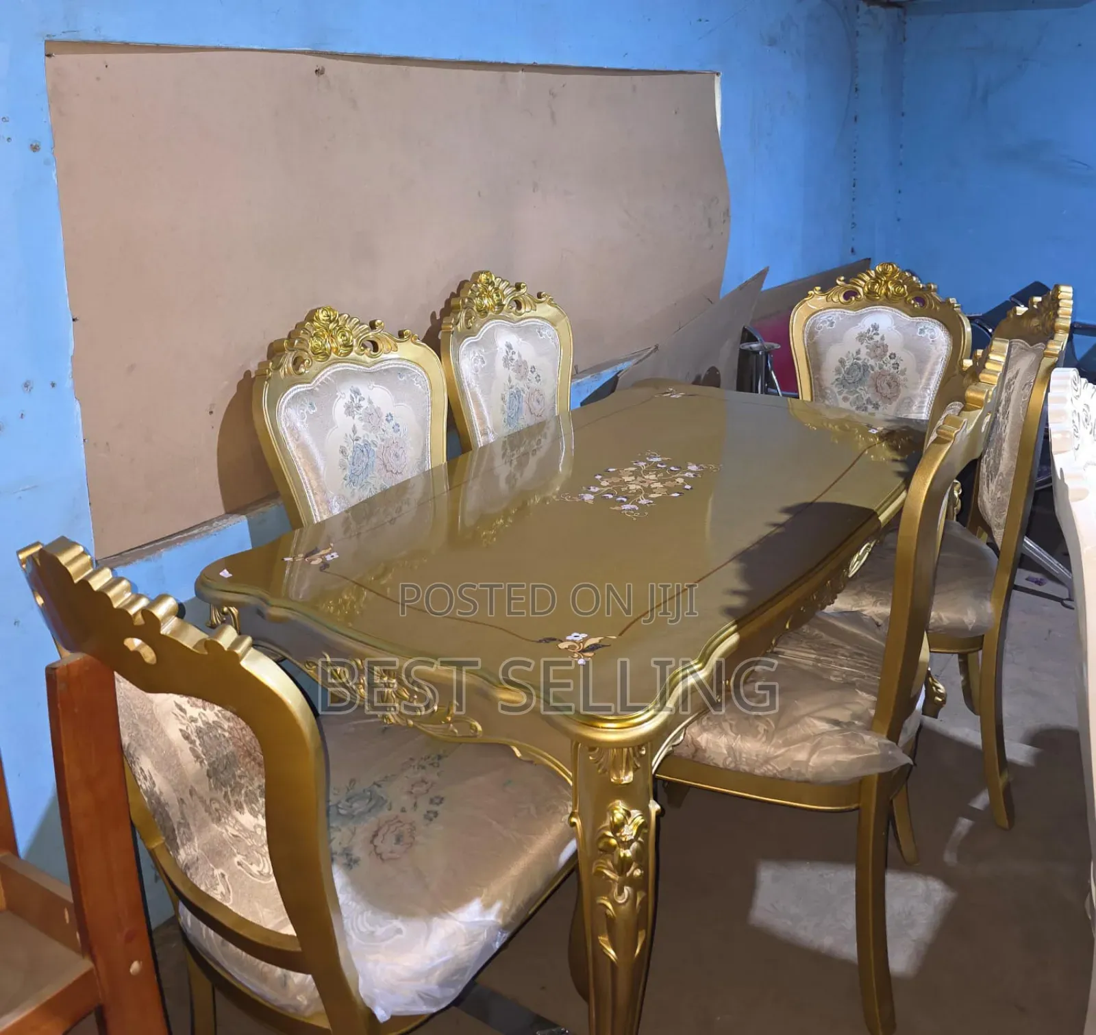 Goldish Dinning Table