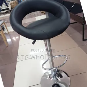 Modern Adjustable Bar Stool ~ Sleek Swivel Design