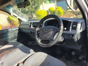 Toyota HiAce 2008 Silver