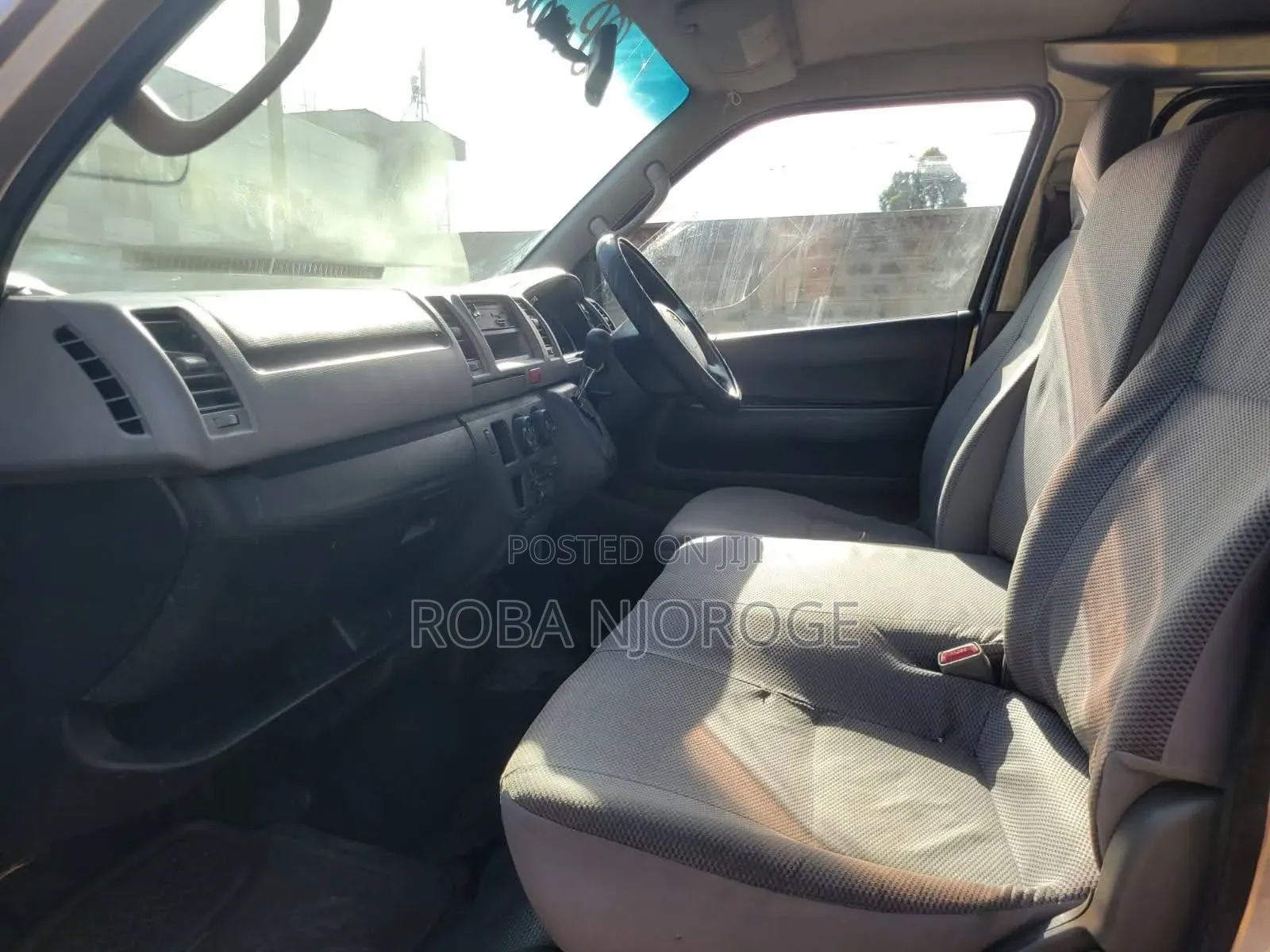 Toyota HiAce 2008 Silver
