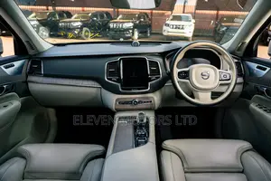 Volvo XC90 2020 Gold