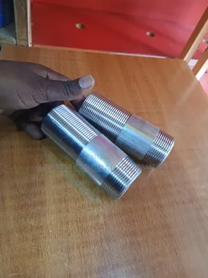 Gi Threaded Nipple 11/2"