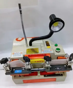 Defu 100e1 Universal Key Cutting Machine,