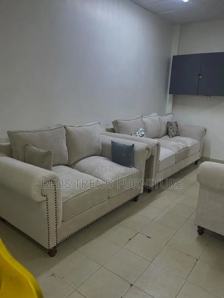 Relaxing Bold 5 Seater Buffalo Sofa 3,2
