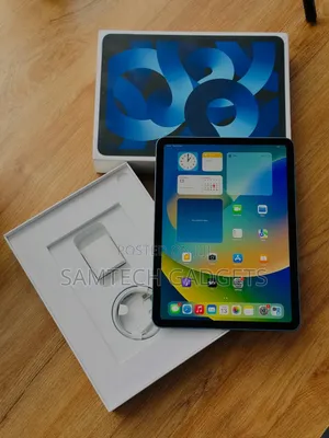 Apple iPad Air (2022) 256 GB Blue