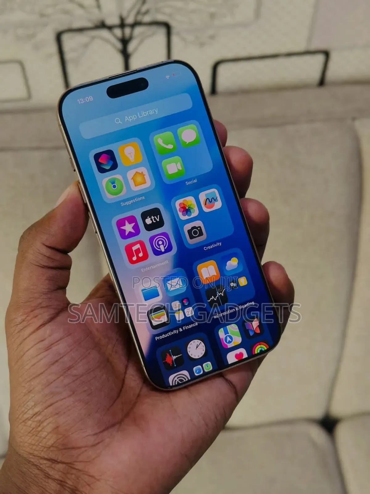 Apple iPhone 16 Pro 256 GB Gold