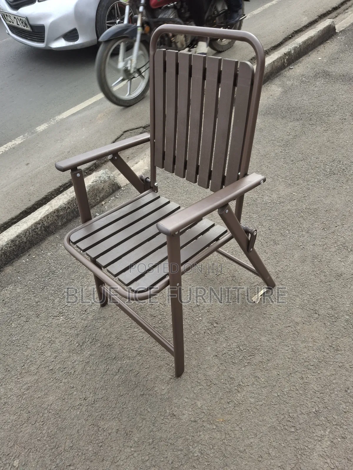 Foldable Chair With Armrest
