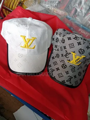 2pcs Generic Louis Vuitton Caps