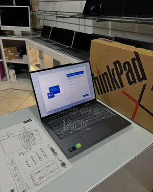 Laptop Lenovo ThinkPad X1 Carbon 16GB Intel Core Ultra 7 SSD 512GB