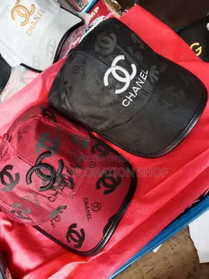 2pcs Chanel Snapback Cap in 2different Colors