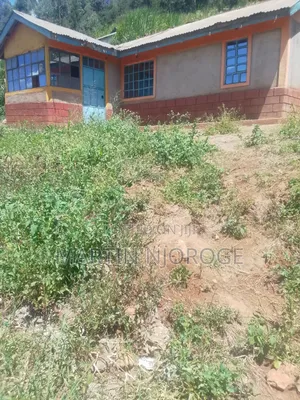 1⁄4 Acre Plot Uplands