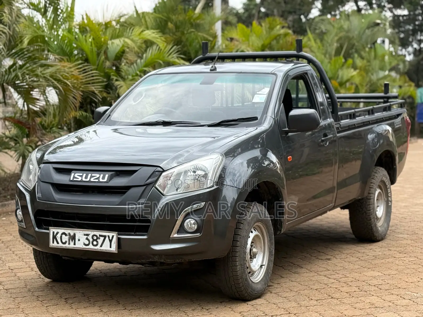 Isuzu D-MAX 2017 Gray