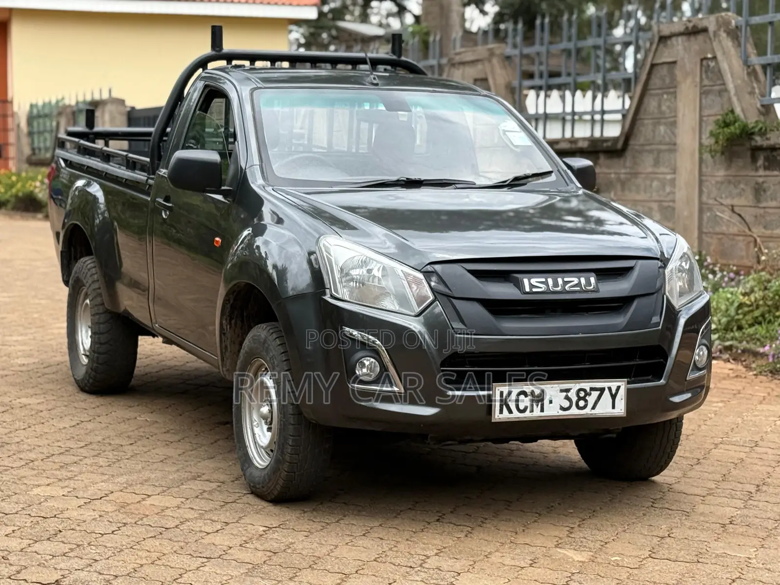 Isuzu D-MAX 2017 Gray