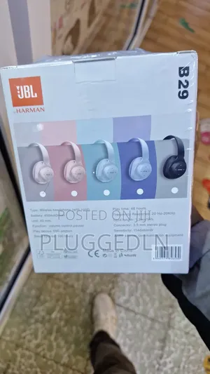 JBL B29 Wireless Bluetooth Headphone.