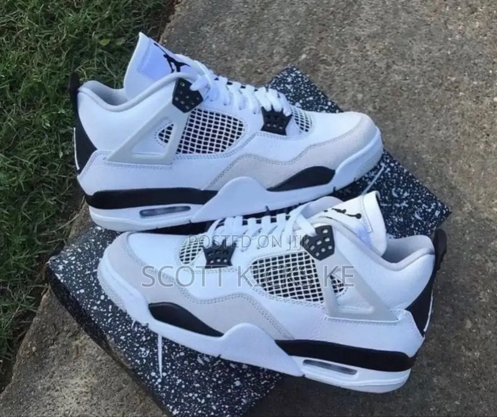 Air Jordan 4 Military Black